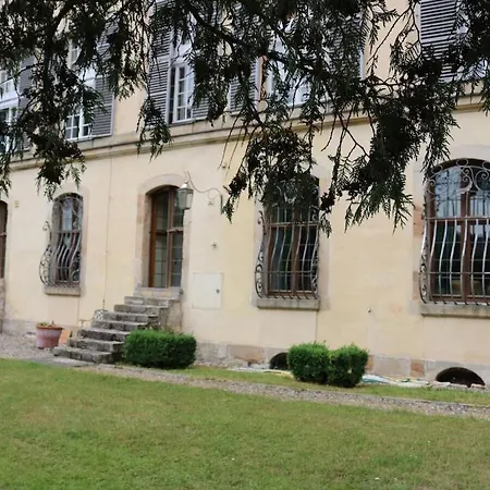 Nyaraló Castle 